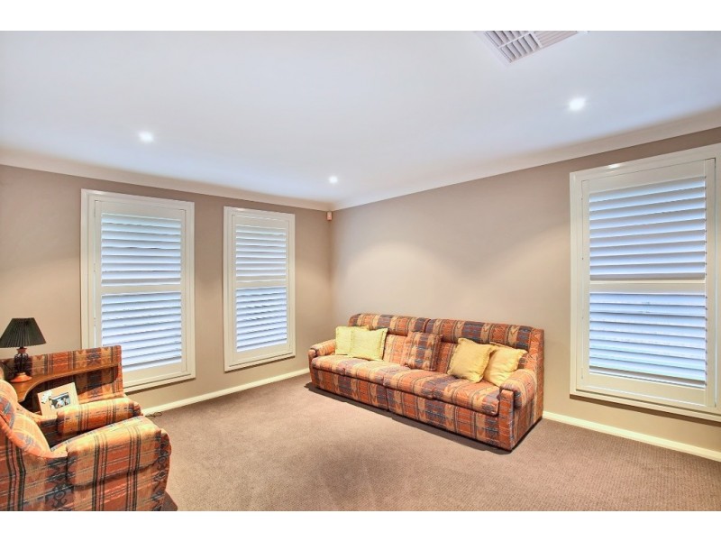 11 Robertson Way, Camden Park NSW 2570