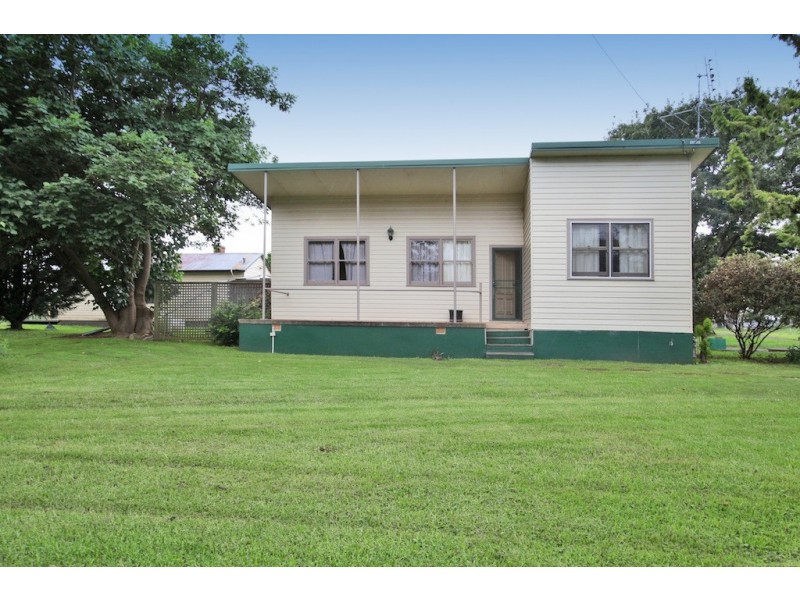 28 Darley Street, Thirlmere NSW 2572