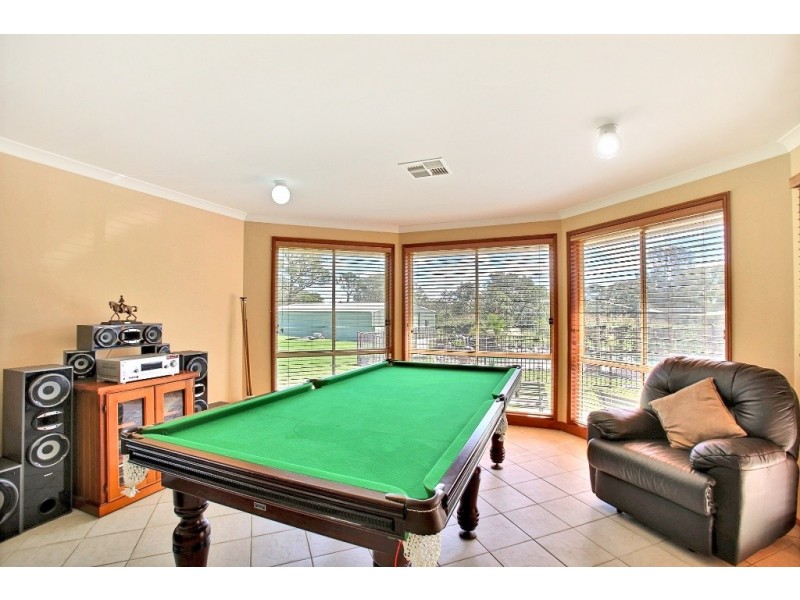 205 Nightingale Road, Pheasants Nest NSW 2574