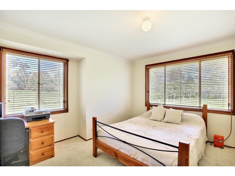 205 Nightingale Road, Pheasants Nest NSW 2574