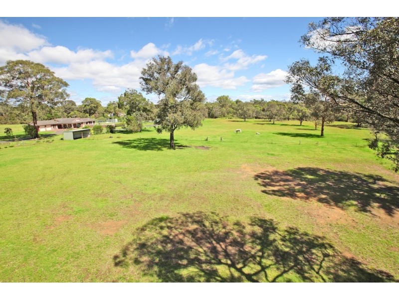 205 Nightingale Road, Pheasants Nest NSW 2574