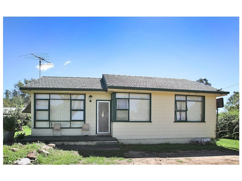 9 Remembrance Drive, Tahmoor NSW 2573