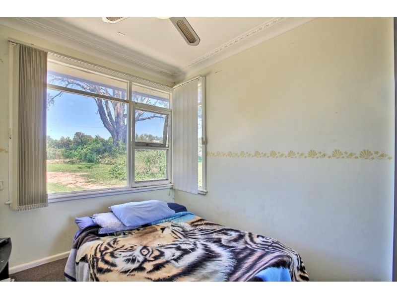 9 Remembrance Drive, Tahmoor NSW 2573