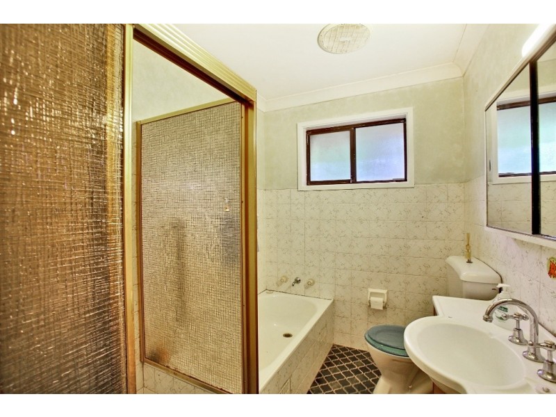 15 Wild Street, Picton NSW 2571