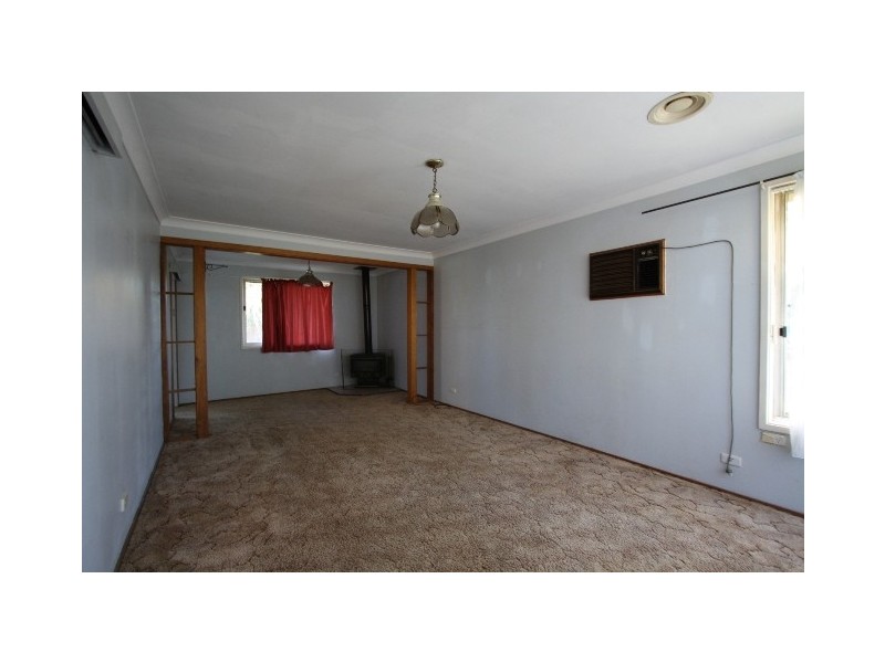 78 Thirlmere Way, Thirlmere NSW 2572