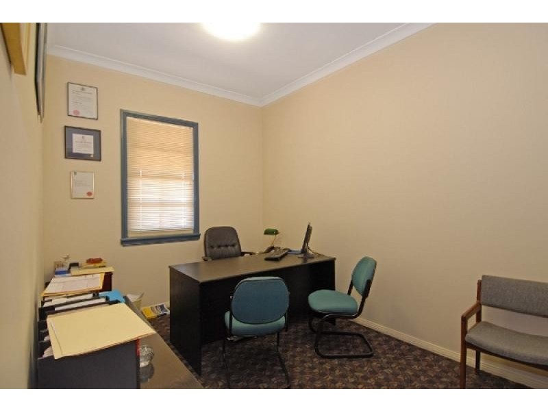 Unit 1 370 Argyle Street, Picton NSW 2571