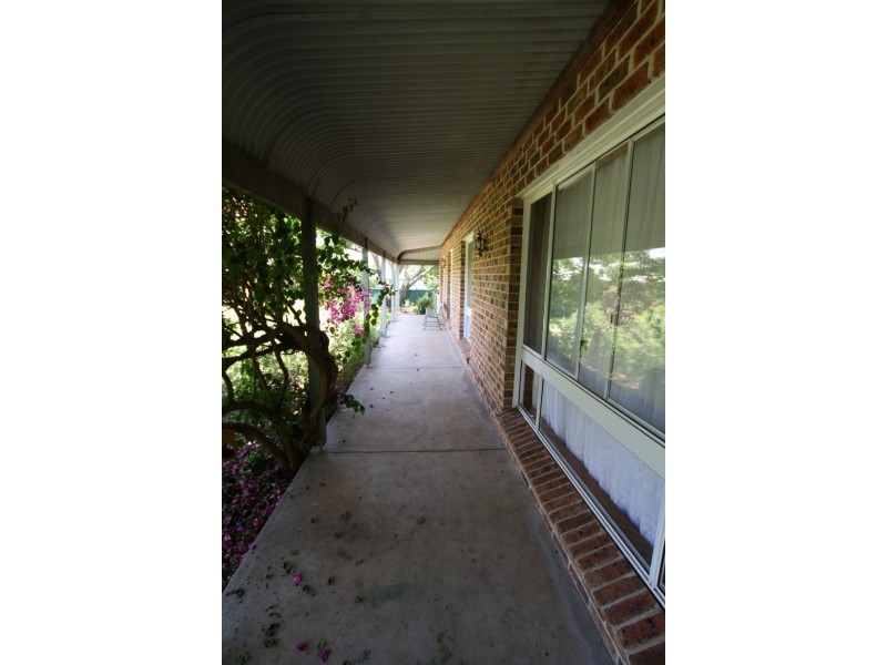 17 Darley Street, Thirlmere NSW 2572