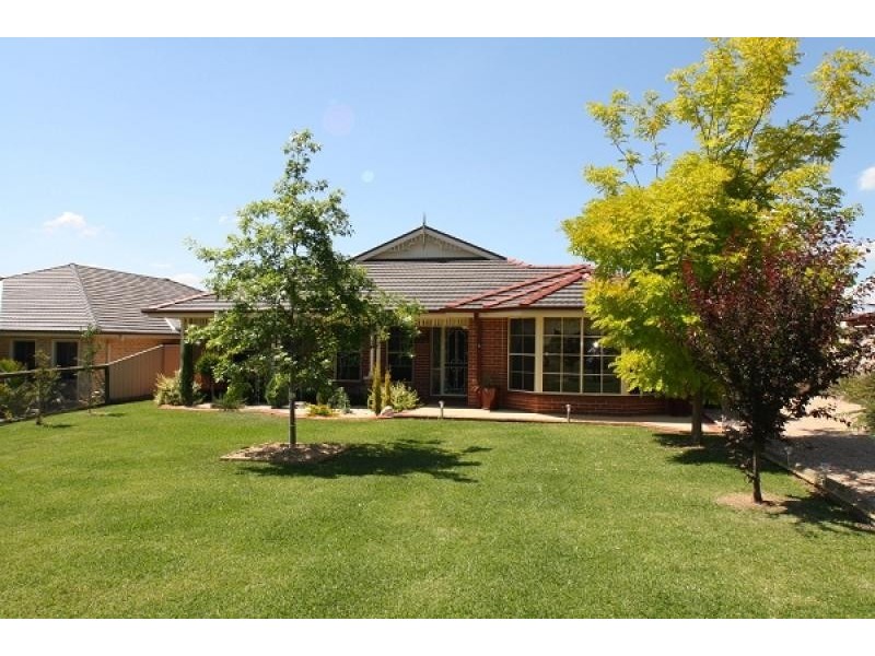 6 Milton Street, Thirlmere NSW 2572