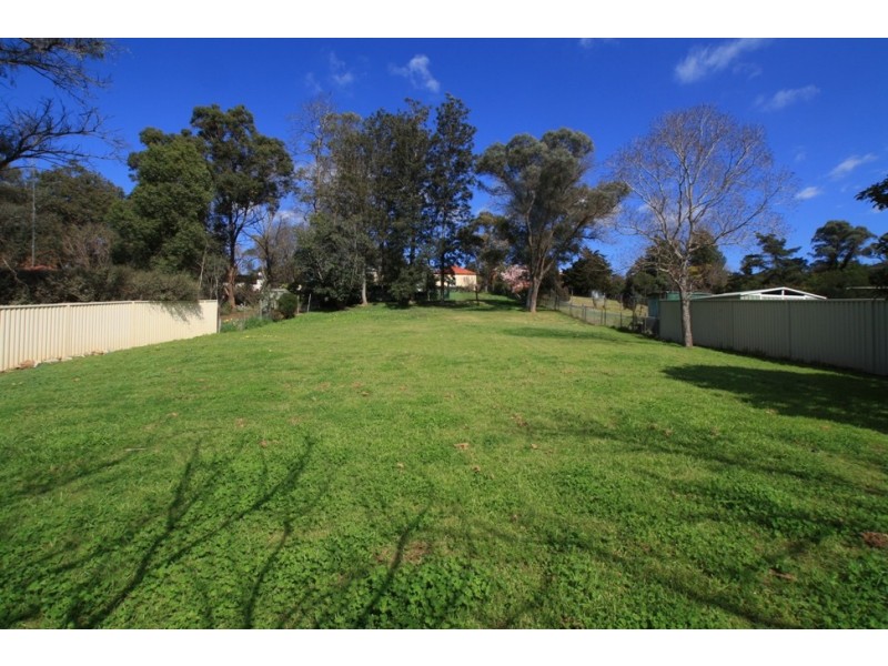 17 Coull Street, Picton NSW 2571