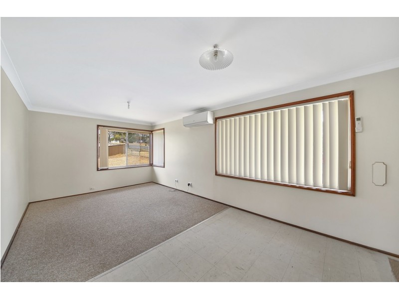 2/17 Cowper St, Picton NSW 2571