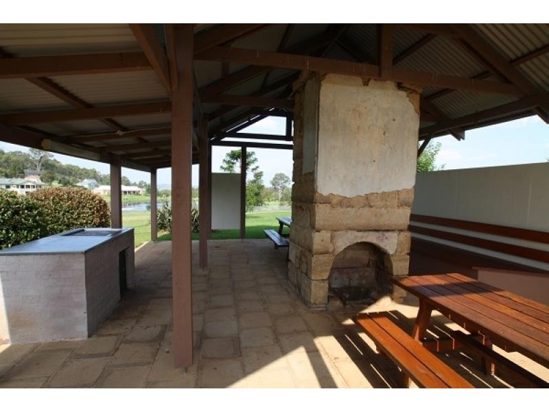 5 The Grange, Picton NSW 2571