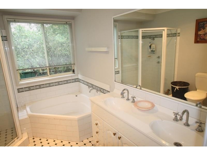 34 Jarvisfield Road, Picton NSW 2571