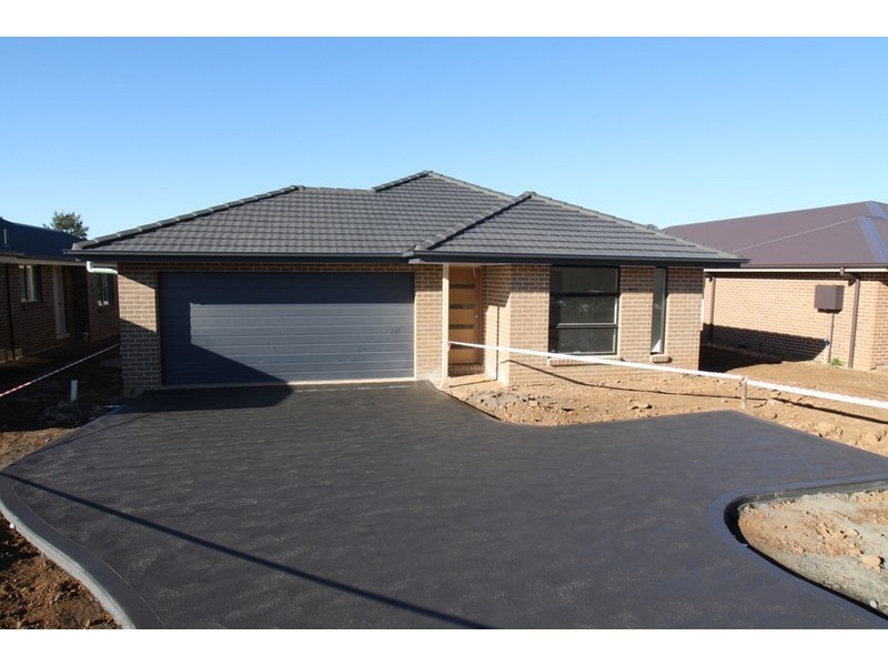 40 Moorland Road, Tahmoor NSW 2573
