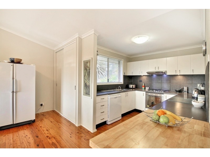 10 Krista Place, Tahmoor NSW 2573