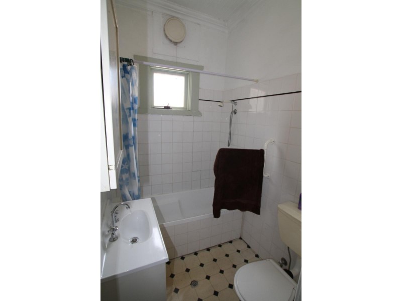 117 Argyle Street, Picton NSW 2571