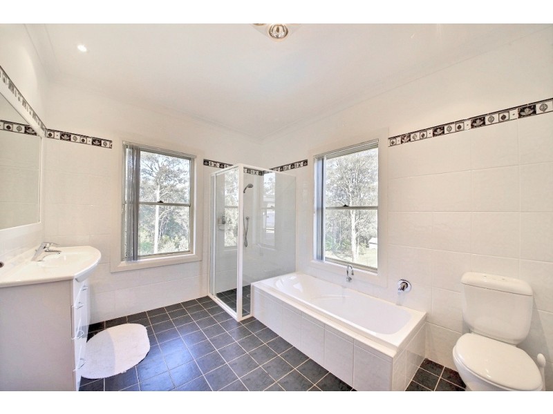 8 Whistler, Buxton NSW 2571