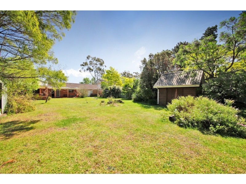 8 Turner Street, Thirlmere NSW 2572