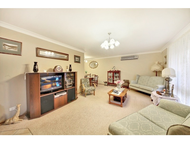 13 Krista Place, Tahmoor NSW 2573