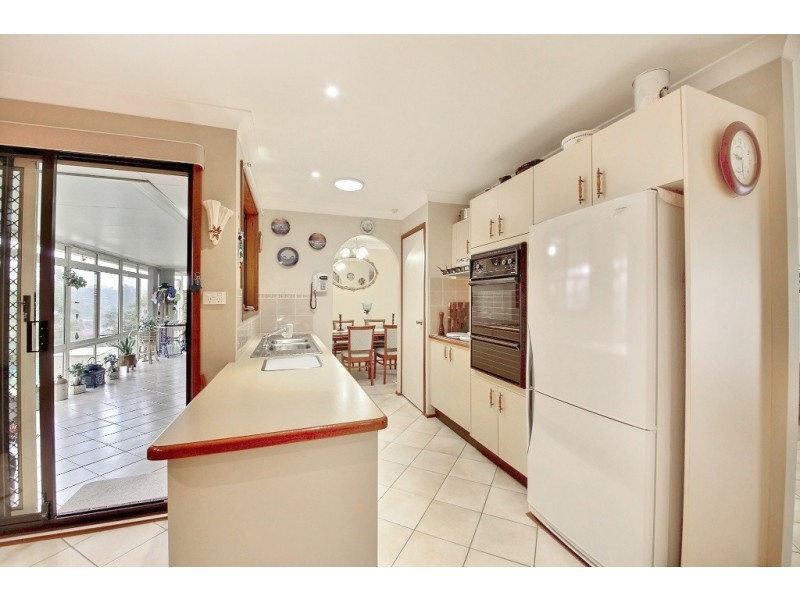 13 Krista Place, Tahmoor NSW 2573