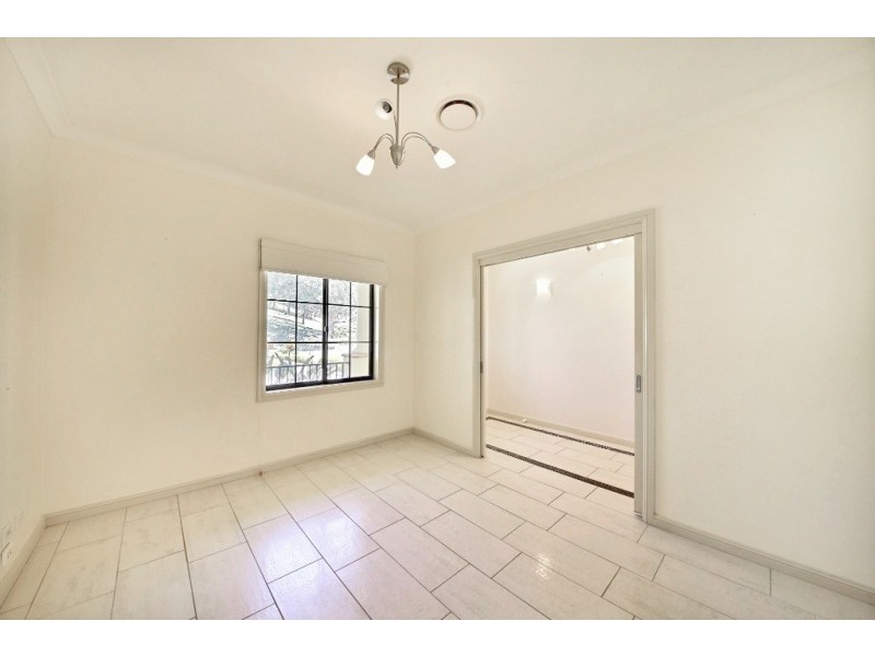 21 The Grange, Picton NSW 2571