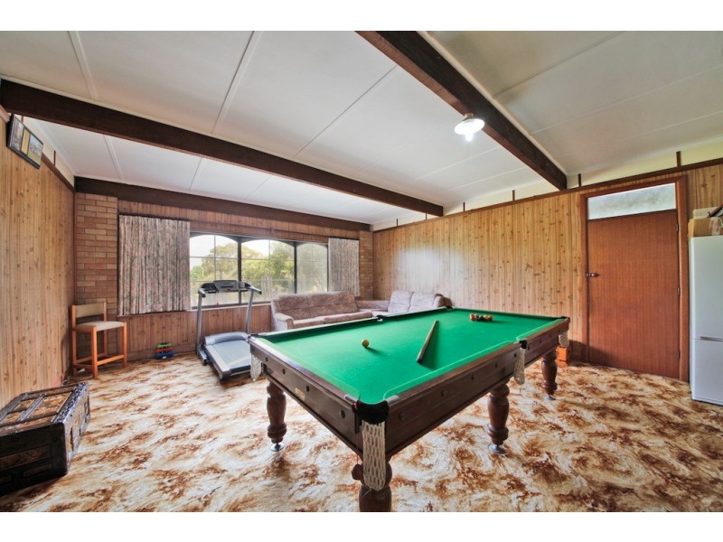 15 Coates Rd, Hill Top NSW 2575