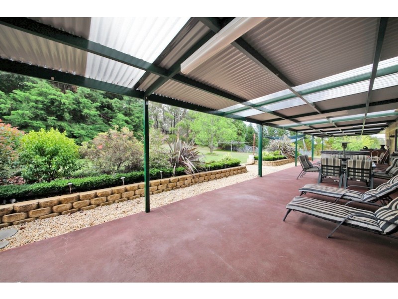 15 Coates Rd, Hill Top NSW 2575