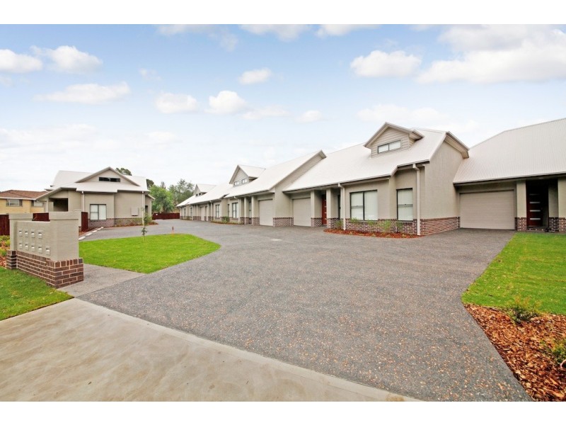 Terrace 8  115 Menangle Street, Picton NSW 2571