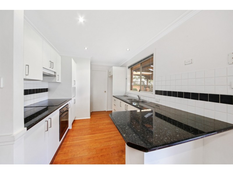 5 Baroo Street, Thirlmere NSW 2572