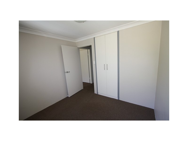 1/240 Menangle Street, Picton NSW 2571