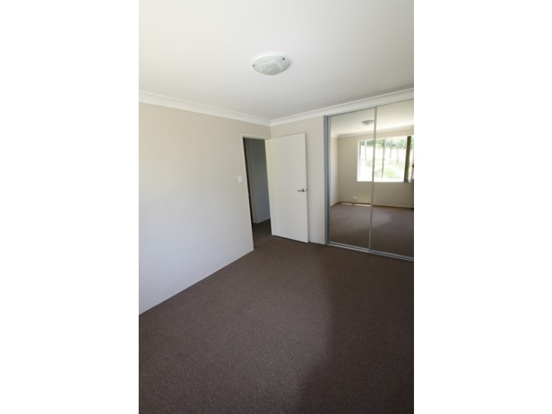 1/240 Menangle Street, Picton NSW 2571