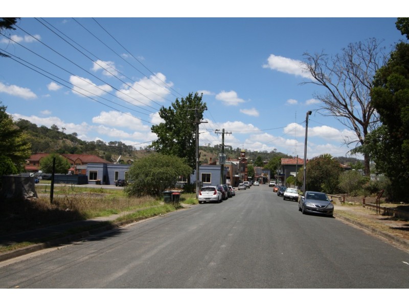 8 Menangle Street West, Picton NSW 2571