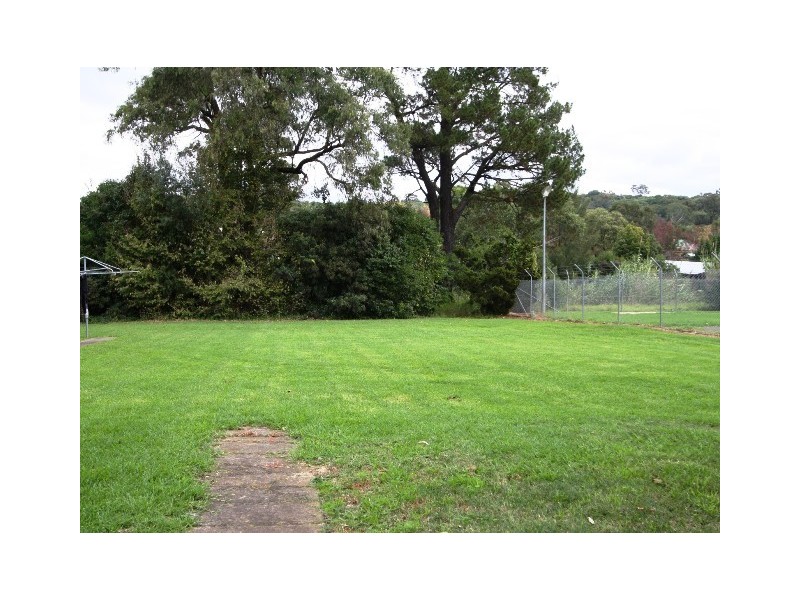 2/77 Menangle Street, Picton NSW 2571