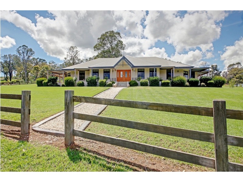 2 Attunga Close, Picton NSW 2571