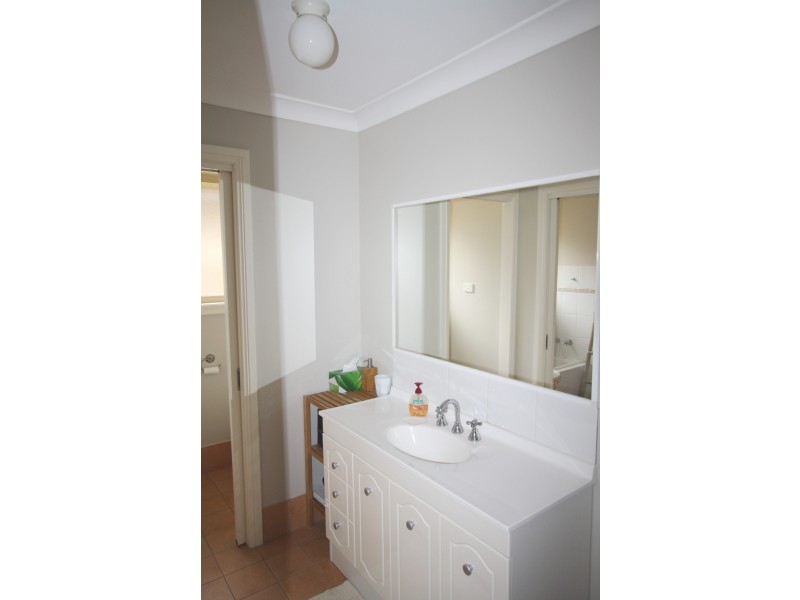 27A Castlereagh Street, Tahmoor NSW 2573