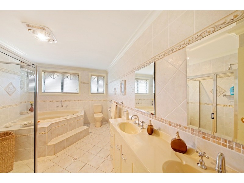 9 Emmett Close, Picton NSW 2571