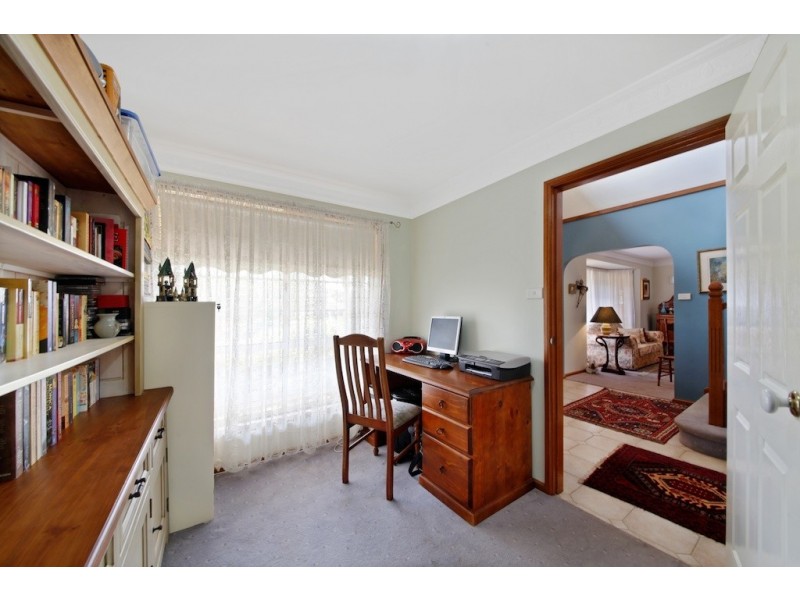 4 Poplar Place, Picton NSW 2571
