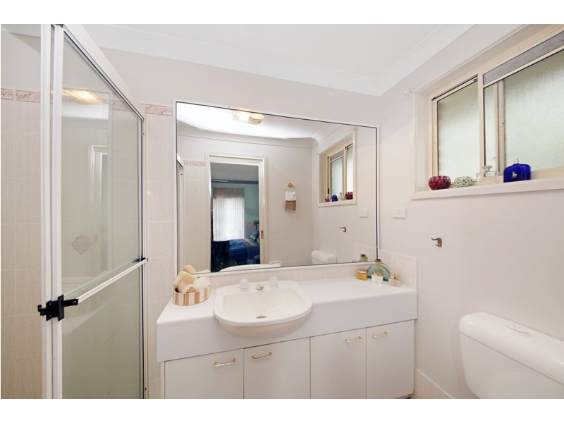 5a Albert Avenue, Thirlmere NSW 2572