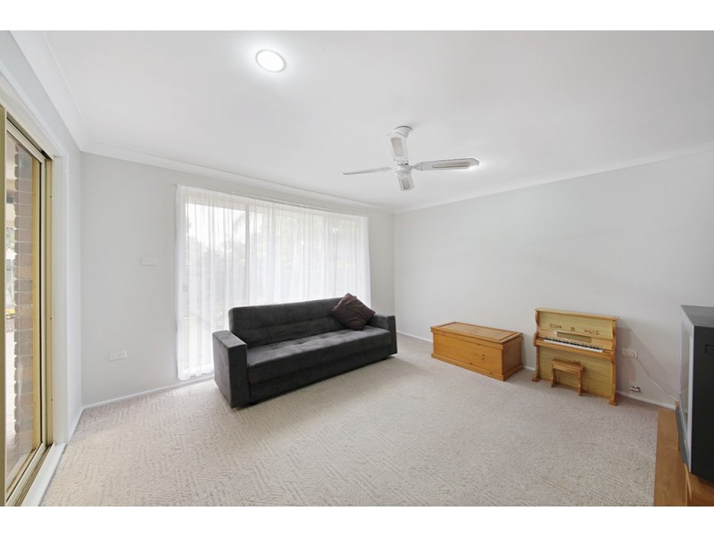 5a Albert Avenue, Thirlmere NSW 2572