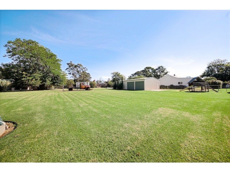 4 Whistler Close, Buxton NSW 2571