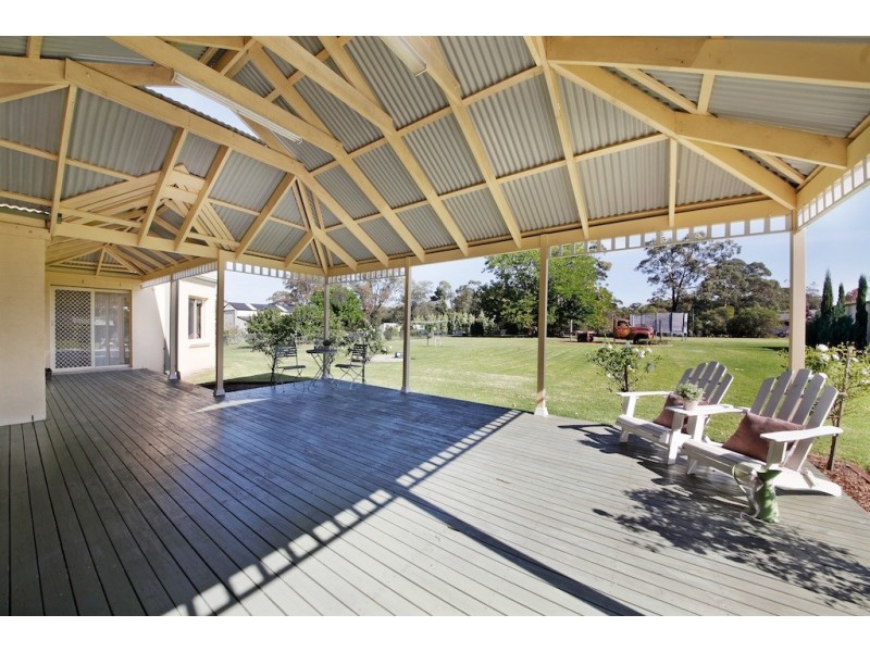 4 Whistler Close, Buxton NSW 2571