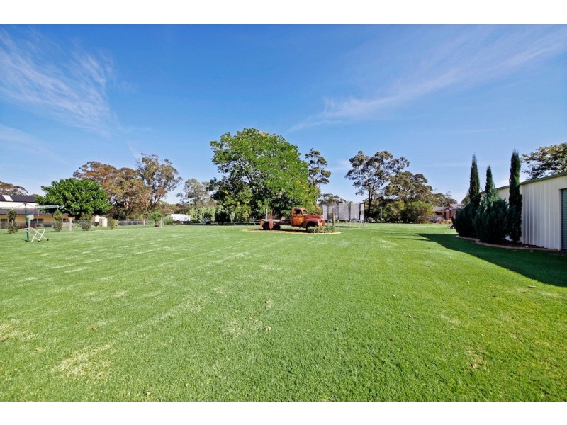 4 Whistler Close, Buxton NSW 2571