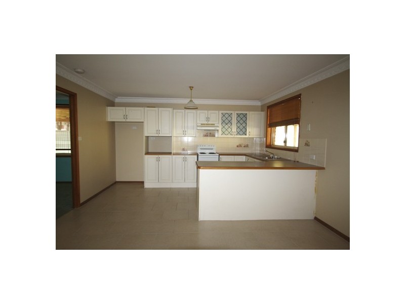 34 Devitt Crescent, The Oaks NSW 2570