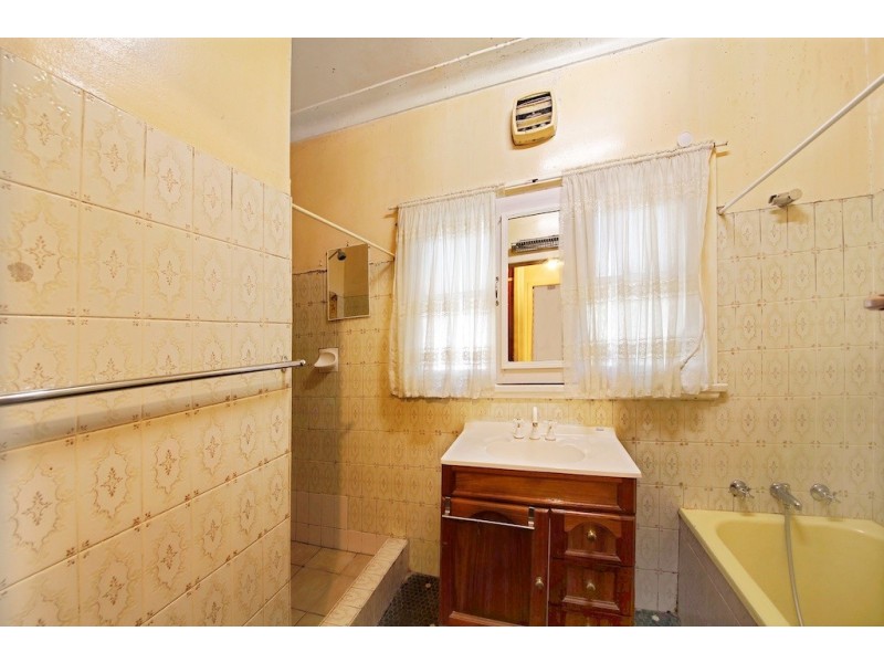 110 Byron Road, Tahmoor NSW 2573