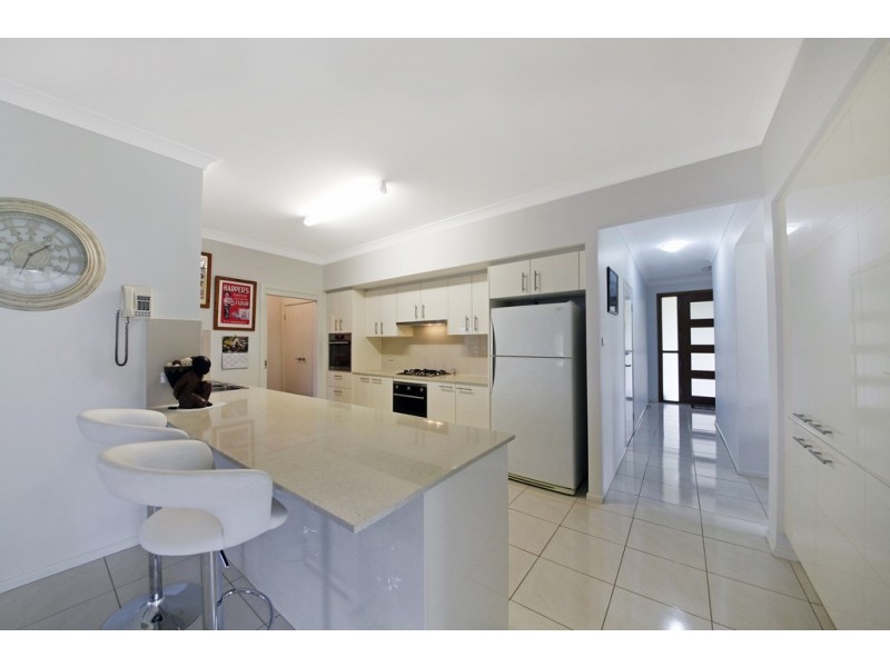 30 Stargard Crescent, Picton NSW 2571