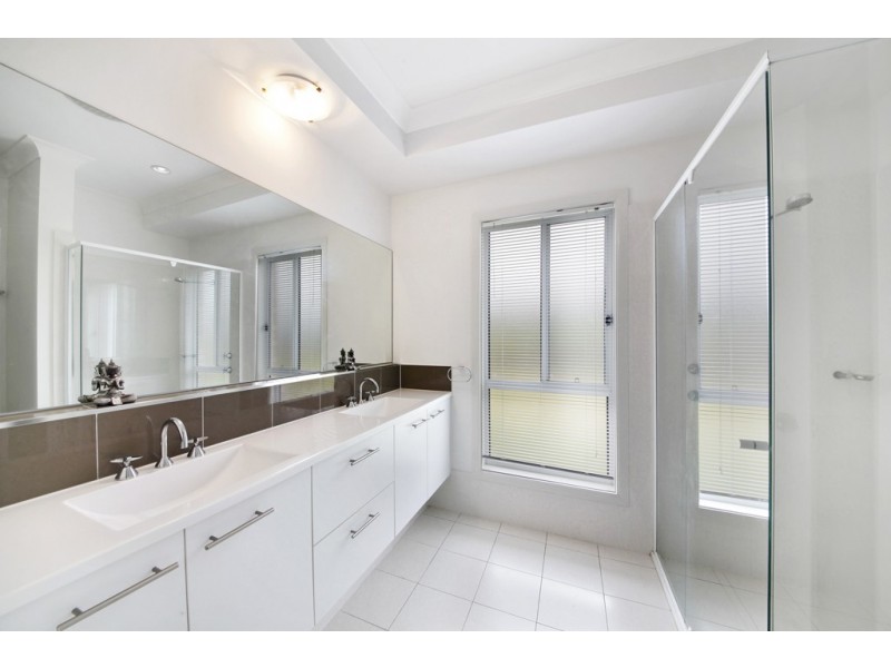 30 Stargard Crescent, Picton NSW 2571