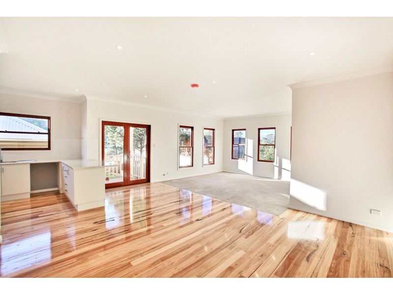 2B Tahmoor House Court, Tahmoor NSW 2573