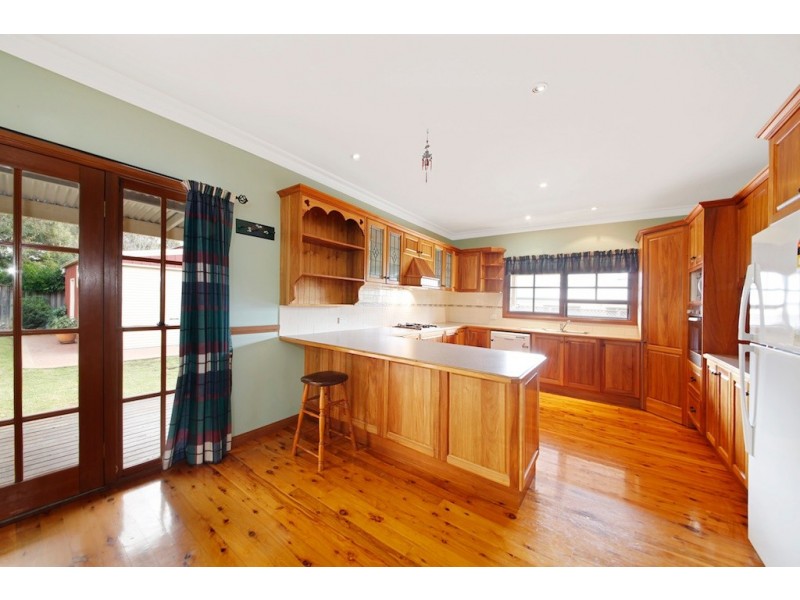 2 Albert Avenue, Thirlmere NSW 2572