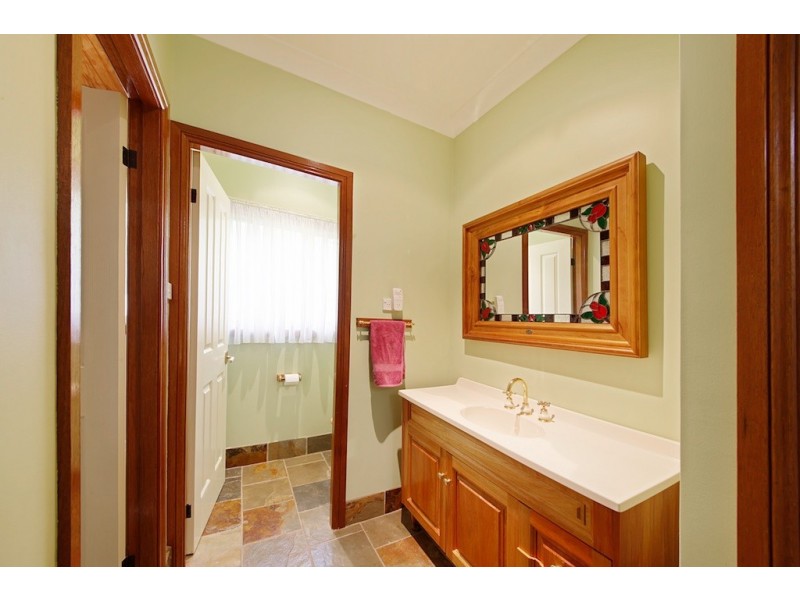 2 Albert Avenue, Thirlmere NSW 2572