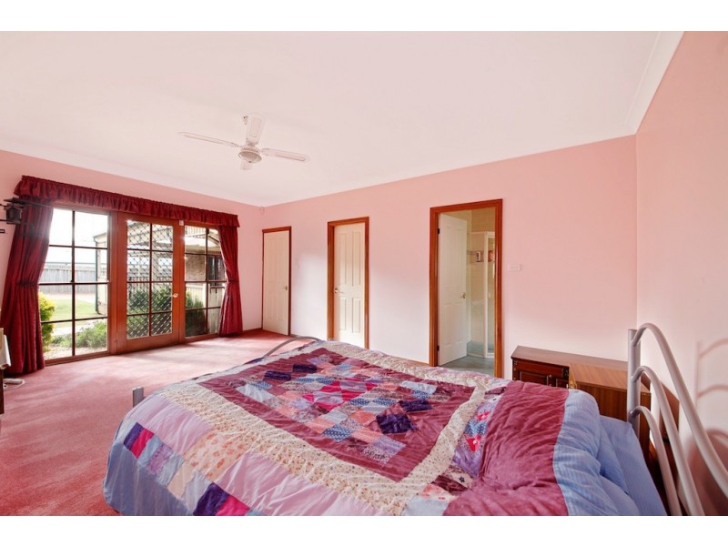 2 Albert Avenue, Thirlmere NSW 2572