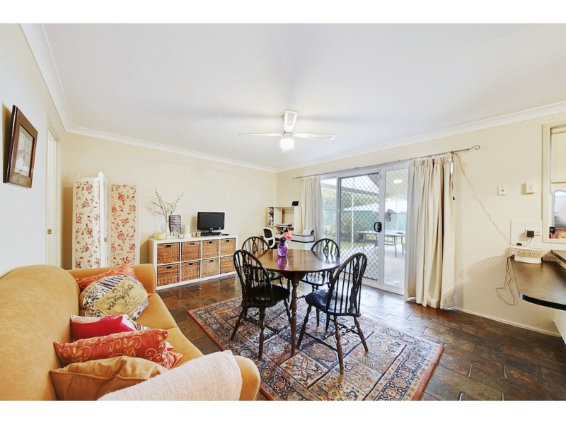 84 West Parade, Buxton NSW 2571